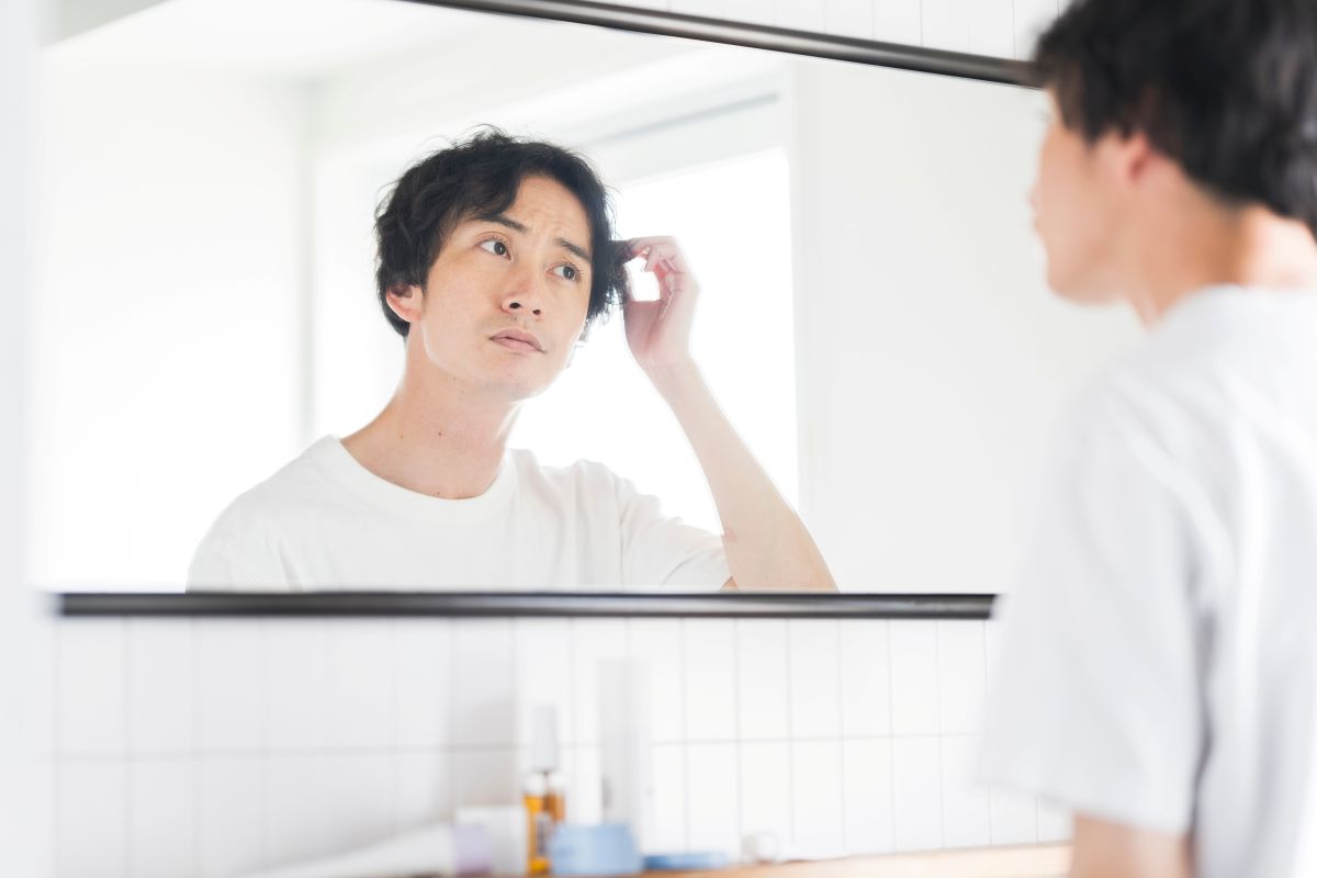 発毛剤にはデメリットがある？副作用や薄毛対策に使われる理由を解説