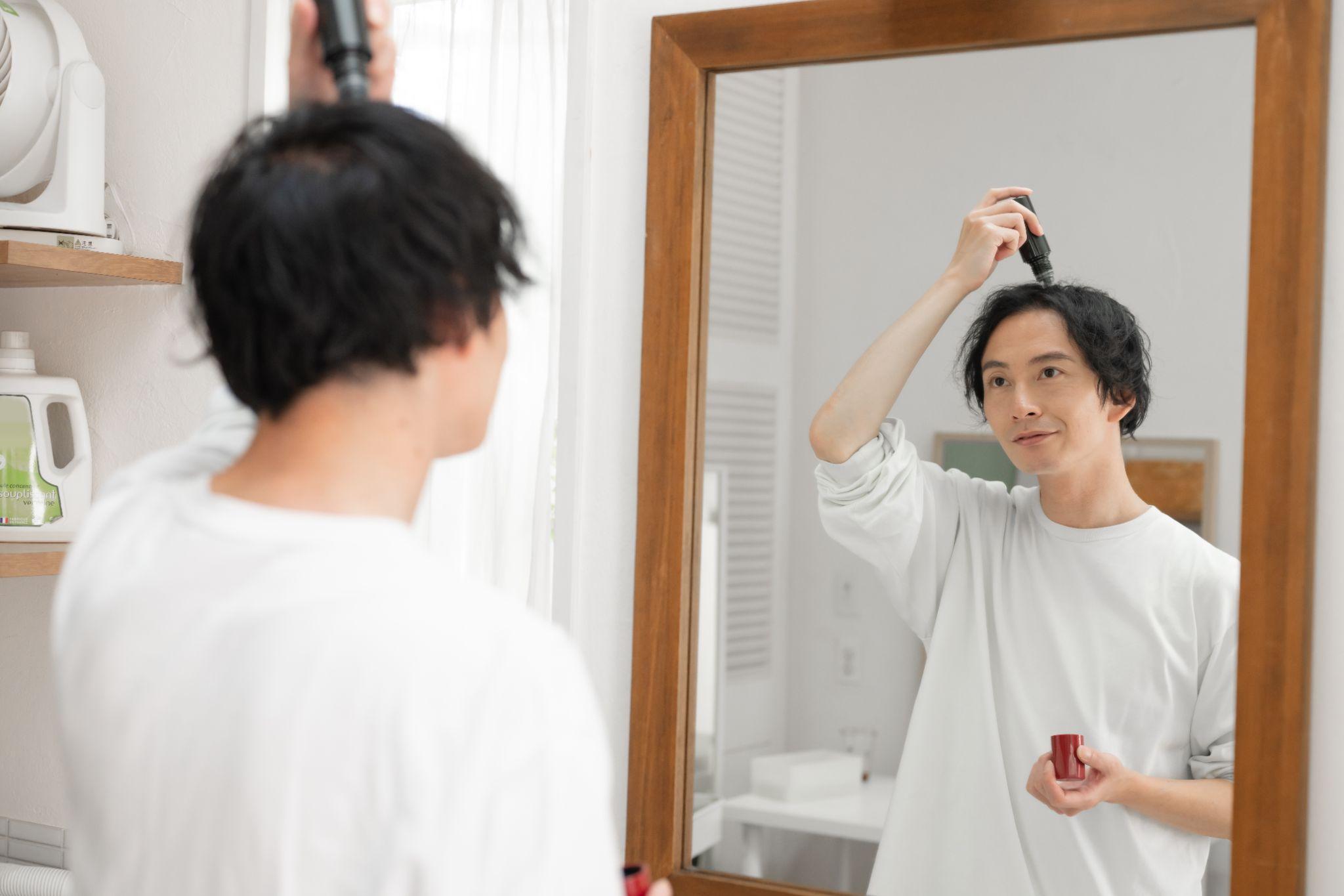 髪の細い男性が試すべき対策